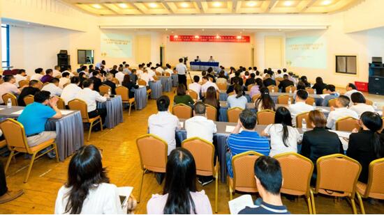 埋头赶路，也要抬头寻道