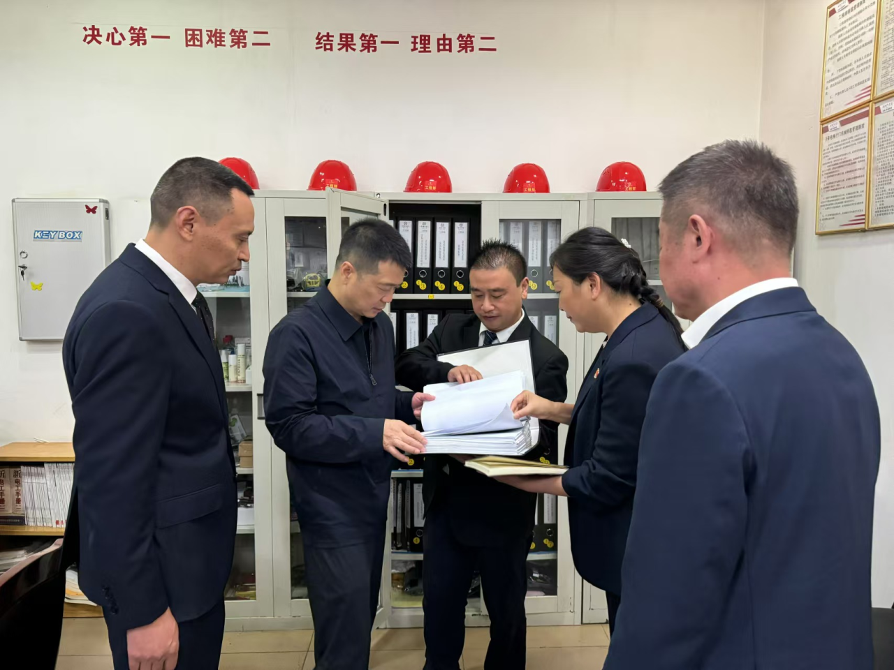 省尊龙凯时集团党委书记、董事长游勇国庆节期间调研督导旗下酒店经营及安全生产工作