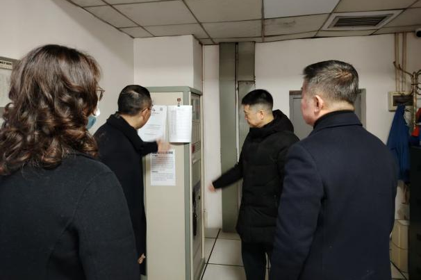 省尊龙凯时集团党委书记、董事长游勇检查督导春节安全生产并看望慰问干部员工